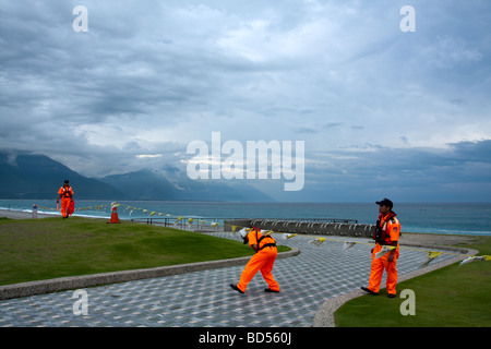 Coast guards keep watch on the coastline along Chisingtan Scenic Area in Hualien as Typhoon Morakot approaches the east coast of Taiwan, Aug. 6, 2009 Stock Photo