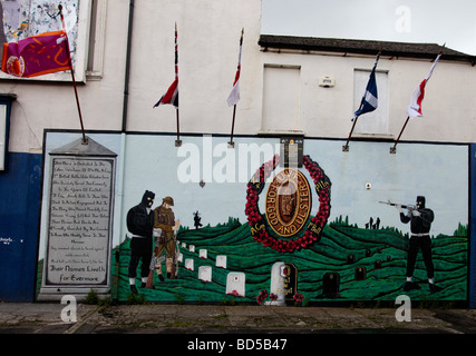 Belfast mural commemorating the volunteers of the UVF Stock Photo