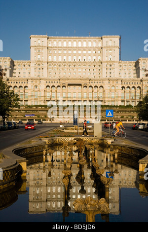 Palace of the Parliament from Unirii Boulevard Stock Photo