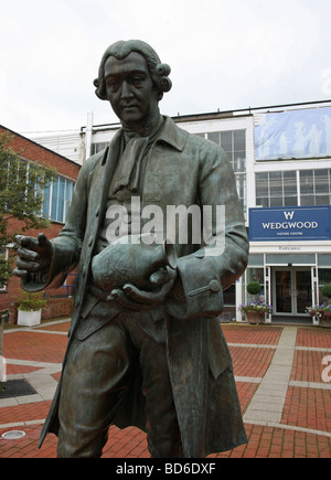 Statue of potter Josiah Wedgwood outside the visitor centre at the Wedgwood factory Barlaston, Stoke-on-Trent, Staffs Stock Photo