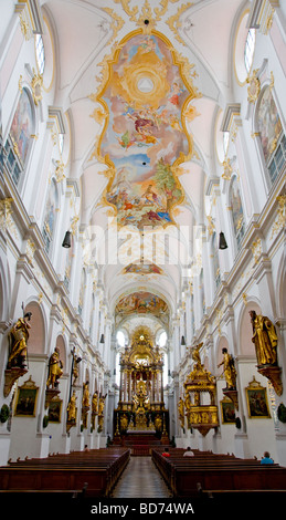 Munich, Bavaria, Germany. Peterskirch (Church of St Peter - oldest parish church in Munich - 1294) Interior Stock Photo