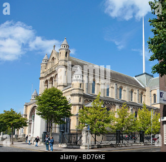 St Anne's Cathedral, also known as Belfast Cathedral, the Church of Ireland (Anglican) cathedral in the Cathedral Quarter Stock Photo