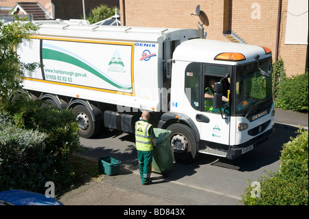 dennis-refuse-lorry-collecting-rubbish-and-recycling-waste-on-a