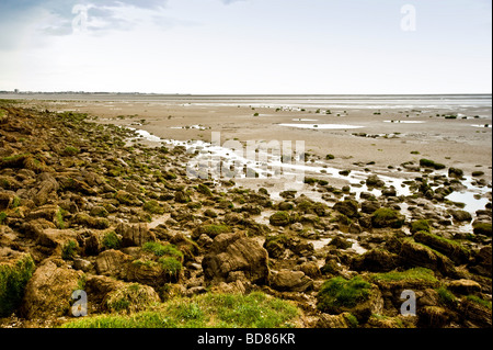 Rocky beach of Bolton-le-Sands, Morecambe Bay. UK Stock Photo