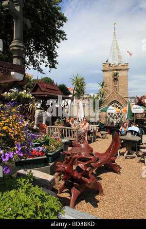 Parish Church of St. Peter Port and the garden cafe Guernsey Channel Islands Stock Photo