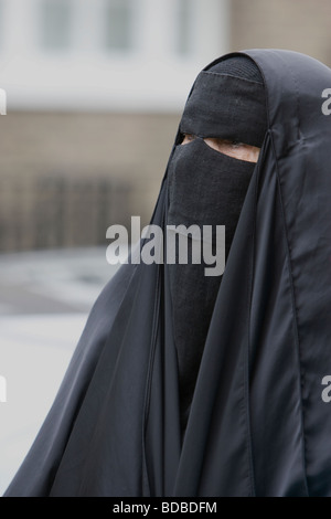 Woman Wearing Burqa On London Street Stock Photo - Alamy