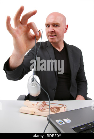 Electric mouse trap Stock Photo - Alamy