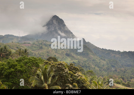 Indonesia Sulawesi Tana Toraja Enrekang mountainous landscape above cultivated fields Stock Photo