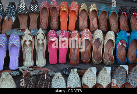 Traditional Souk in Dubai selling shoes Stock Photo