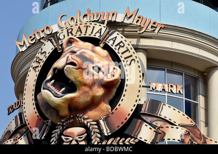 MGM Retail Store - Attractions on Clifton Hill, Niagara Falls, Ontario, Canada Stock Photo