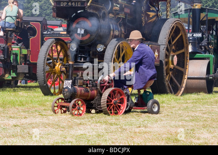 Marshall Traction Engine 6 inch scale model Stock Photo - Alamy