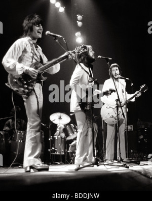 Ronnie Wood, Eric Clapton, Pete Townsend in 1973 Stock Photo - Alamy