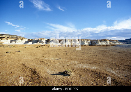 A brittle, layered clay escarpment in the desert of Santa Cruz province, Argentina. 70 km's south of Pico Truncado. Stock Photo