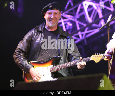 Richard Thompson smiles during performance at Fairport Conventions Cropredy Festival 15th August 2009 Stock Photo