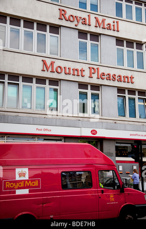 Central Post Office sorting office at Mount Pleasant on Farringdon Road and Roseberry Avenue, London. Stock Photo