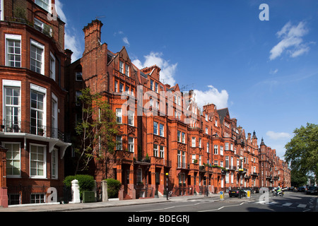 Victorian houses in red brick, Pont street, Kensington, London, England, United Kingdom Stock Photo