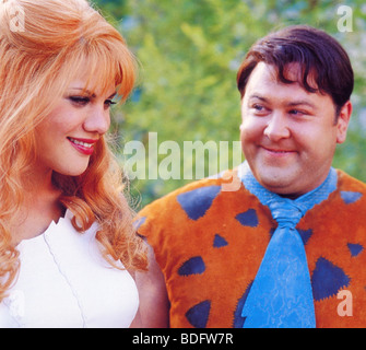 THE FLINTSTONES IN VIVA ROCK VEGAS  2000 Universal film with Kristen Johnston and Mark Addy Stock Photo