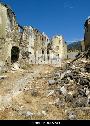 The ruins of the village of Esco in northern Spain, abandoned in 1959 when the valley below it was flooded to create the Embalse Stock Photo