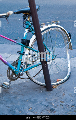 buckled bicycle wheel repair