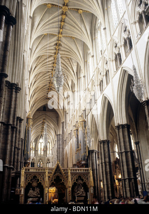 Westminster Abbey interior nave vault vaulting roof English Gothic architecture London England UK arcade arcades arcading Stock Photo