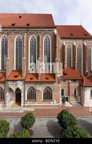 Landshut, Stifts- und Pfarrkirche St. Martin, Blick von Süden auf Schiff und Chor Stock Photo