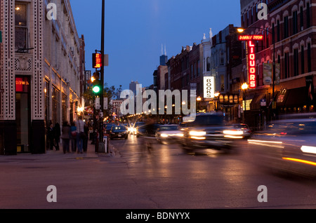 6 six Corners North Avenue Milwaukee Damen in bucktown Wicker Park Chicago's West side neighborhood in trendy hip commercial st Stock Photo