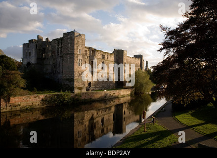 Newark Castle reflecting in the river Trent Stock Photo