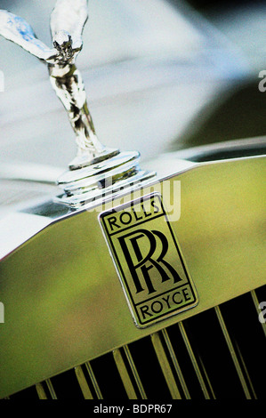 Rolls Royce, Spirit of Ecstasy, hood ornament and badge on this Classic vintage british car Stock Photo