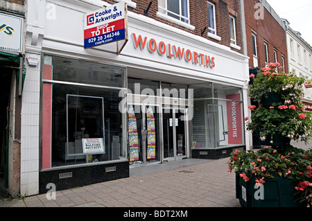 Woolworth tiverton devon one of the nation chain that went bankrupt in 2009 due to recession Stock Photo