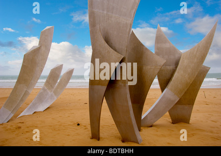 Leas Braves - Anibre Bannon sculptures on Omaha Beach - Normandy France Stock Photo