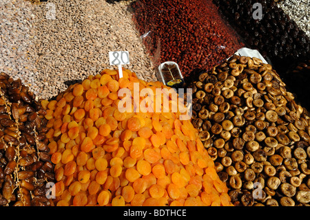 dried figs and apricots Stock Photo - Alamy