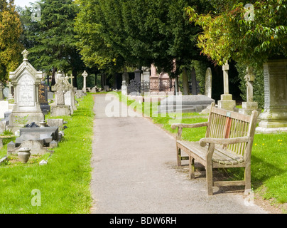 nottinghamshire cemetery nottingham arnold england alamy gravestones