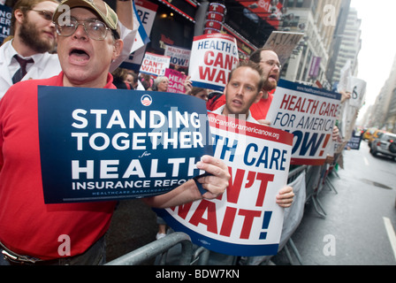Thousands of supporters of health care reform gather in Times Square in New York Stock Photo
