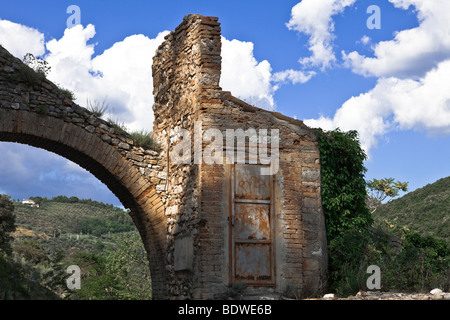 In the front of the Ponte delle Torri Bridge of Towers Aqueduct to Spoleto Tuscany, Italy Stock Photo