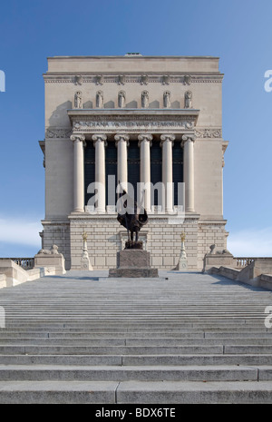 Indianapolis, Indiana - The Indiana World War Memorial. Stock Photo