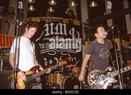 Sum 41 2002 hi-res stock photography and images - Alamy