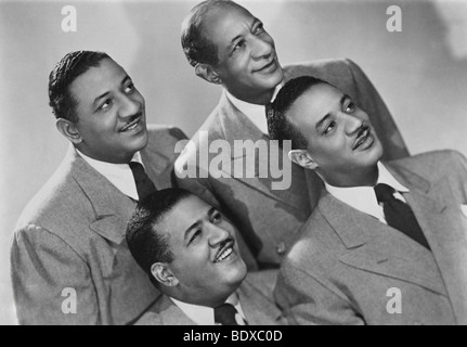 MILLS BROTHERS  - US vocal harmony group in 1956 Stock Photo