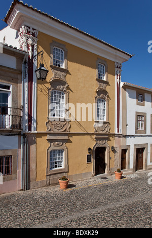 The Magessi House, also known as Yellow House, a small hotel in Castelo de Vide. Portalegre District, Alto Alentejo, Portugal Stock Photo