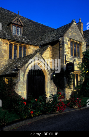 Hotel de la Bere, hotel, Tudor Manor, manor house, rooms and lodging, accommodations, town of Cheltenham, Cheltenham, Gloucestershire County, England Stock Photo