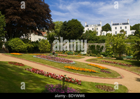 dh Candie Park Lower Gardens ST PETER PORT GUERNSEY Flowerbeds Candie Park Lower Gardens channel islands garden Stock Photo