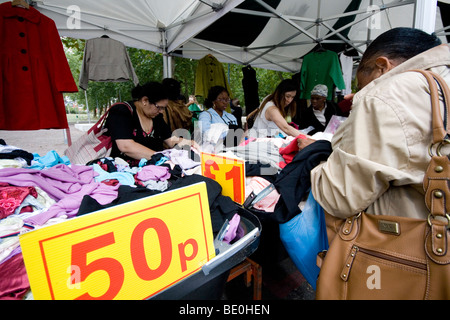 Shoppers at East St market, in Walworth, London SE1 Stock Photo