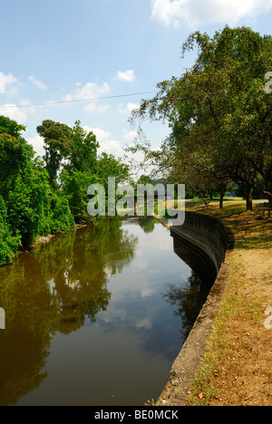 canal leading to lock number 10 along the Muskingum River in Zanesville Ohio Stock Photo