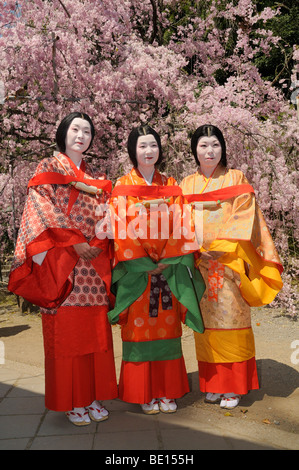 Japanese women in the dress of the Heian period at the Matsuri shrine festival in the Hirano shrine in Kyoto, Japan, East Asia, Stock Photo