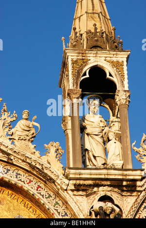 Details of the golden facade of the Basilica di San Marco a Venezia.St.Marks Basilica,Venice,Italy Stock Photo