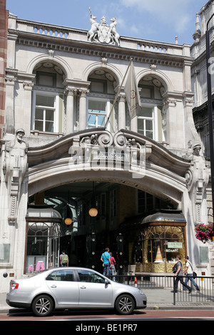 entrance to the burlington arcade britains first covered passageway for shopping opened in 1819 piccadilly london uk Stock Photo