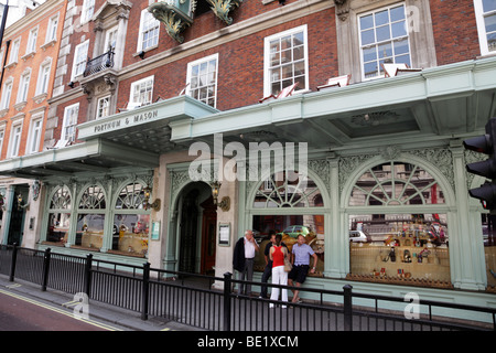 entrance to fortnum and mason piccadilly london uk Stock Photo