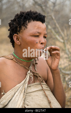 Naro bushman (San) woman portrait, Central Kalahari, Botswana Stock Photo