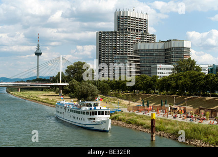 Collini-Center at the River Neckar with tourist boats, Friedrich-Ebert-Bruecke bridge at back, Mannheim, Baden-Wuerttemberg, Ge Stock Photo