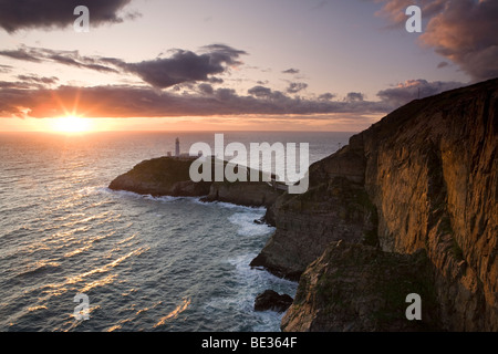 South Stack Lighthouse on the Isle of Anglesey, Wales, UK Stock Photo