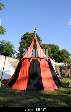 Knight's tent, Jedenspeigen and Duernkrut knights festival, Weinviertel, wine quarter, Lower Austria, Austria, Europe Stock Photo
